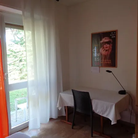 Nocleg ze śniadaniem Le Gardenie Da Fil Bordighera